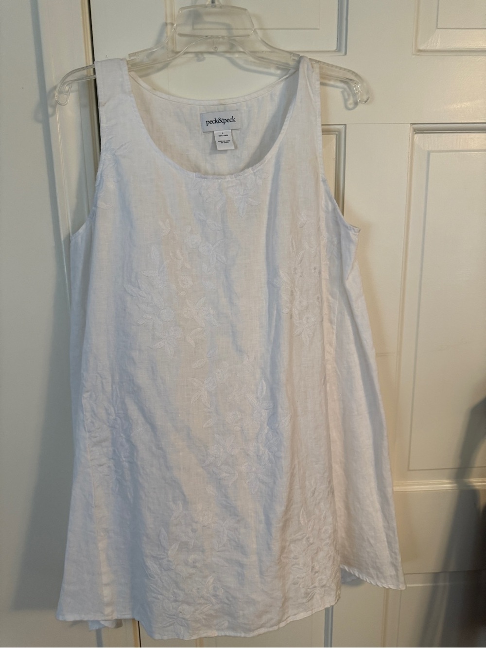 Peck & Peck White Linen Sleeveless Embroidered Mini Dress